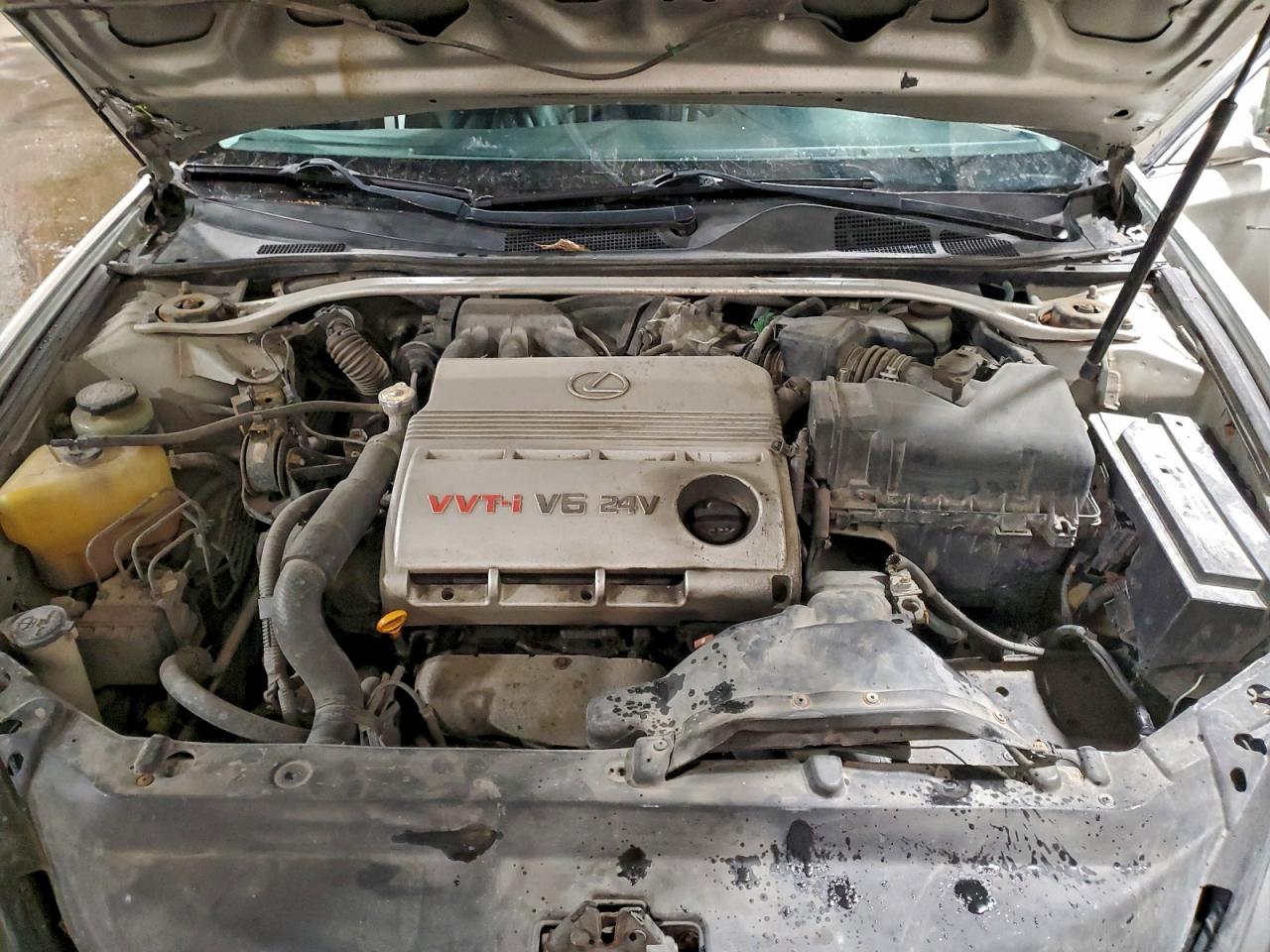 2002 Lexus Es 300 VIN: JTHBF30G920021940 Lot: 94783455