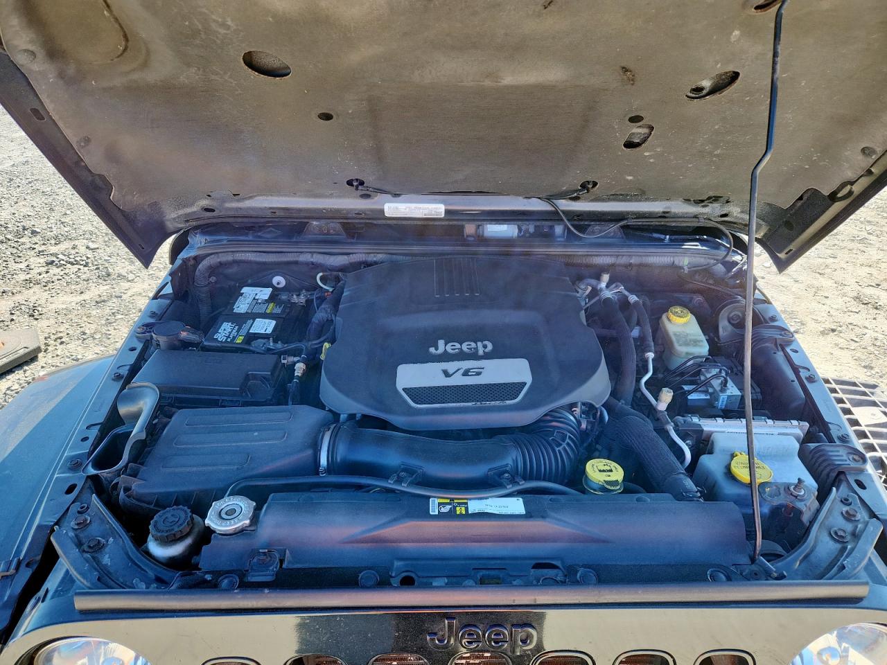 2015 Jeep Wrangler Unlimited Sahara VIN: 1C4BJWEG1FL699385 Lot: 92382415