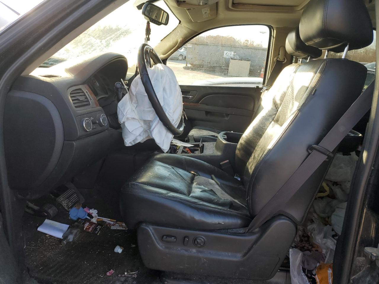 2011 Chevrolet Tahoe K1500 Ltz VIN: 1GNSKCE03BR169545 Lot: 92632285