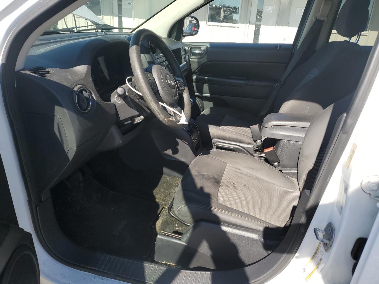 2016 Jeep Compass Sport VIN: 1C4NJDBB5GD756211 Lot: 90377685