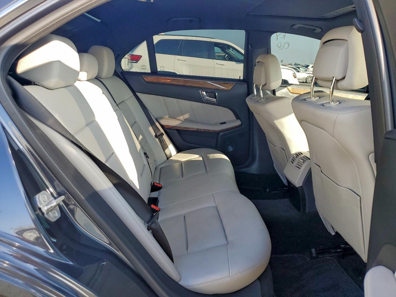 2011 Mercedes-Benz E 350 VIN: WDDHF5GB1BA418902 Lot: 94380535