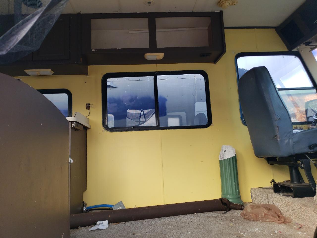 1999 Ford F550 Super Duty Stripped Chassis VIN: 3FCLF53S7XJA27100 Lot: 91028465