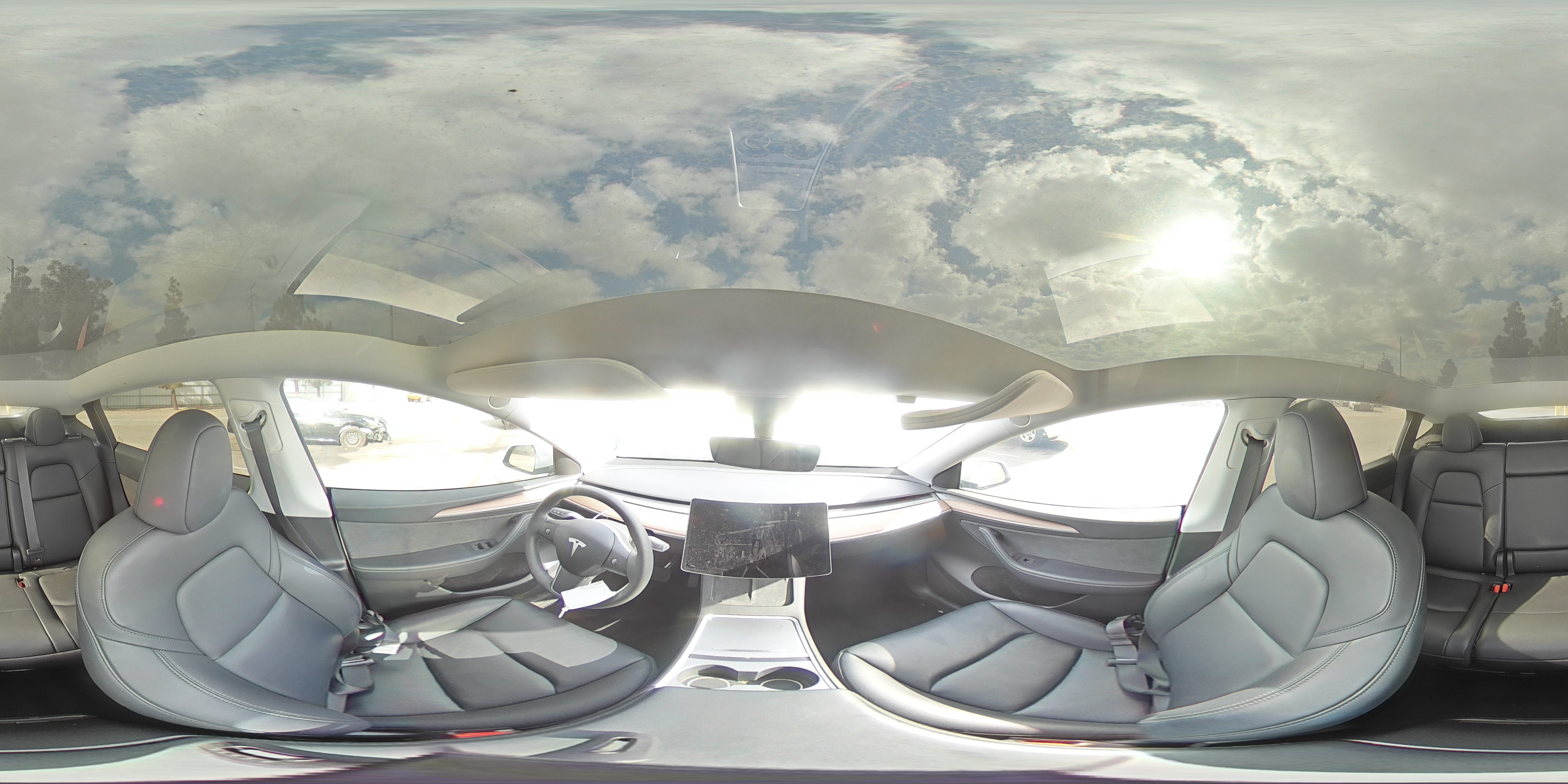 2024 Tesla Model Y VIN: 7SAYGAEE1RF168580 Lot: 92470195