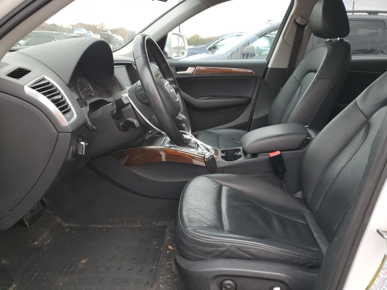 2017 Audi Q5 Premium VIN: WA1C2AFPXHA070476 Lot: 90985725