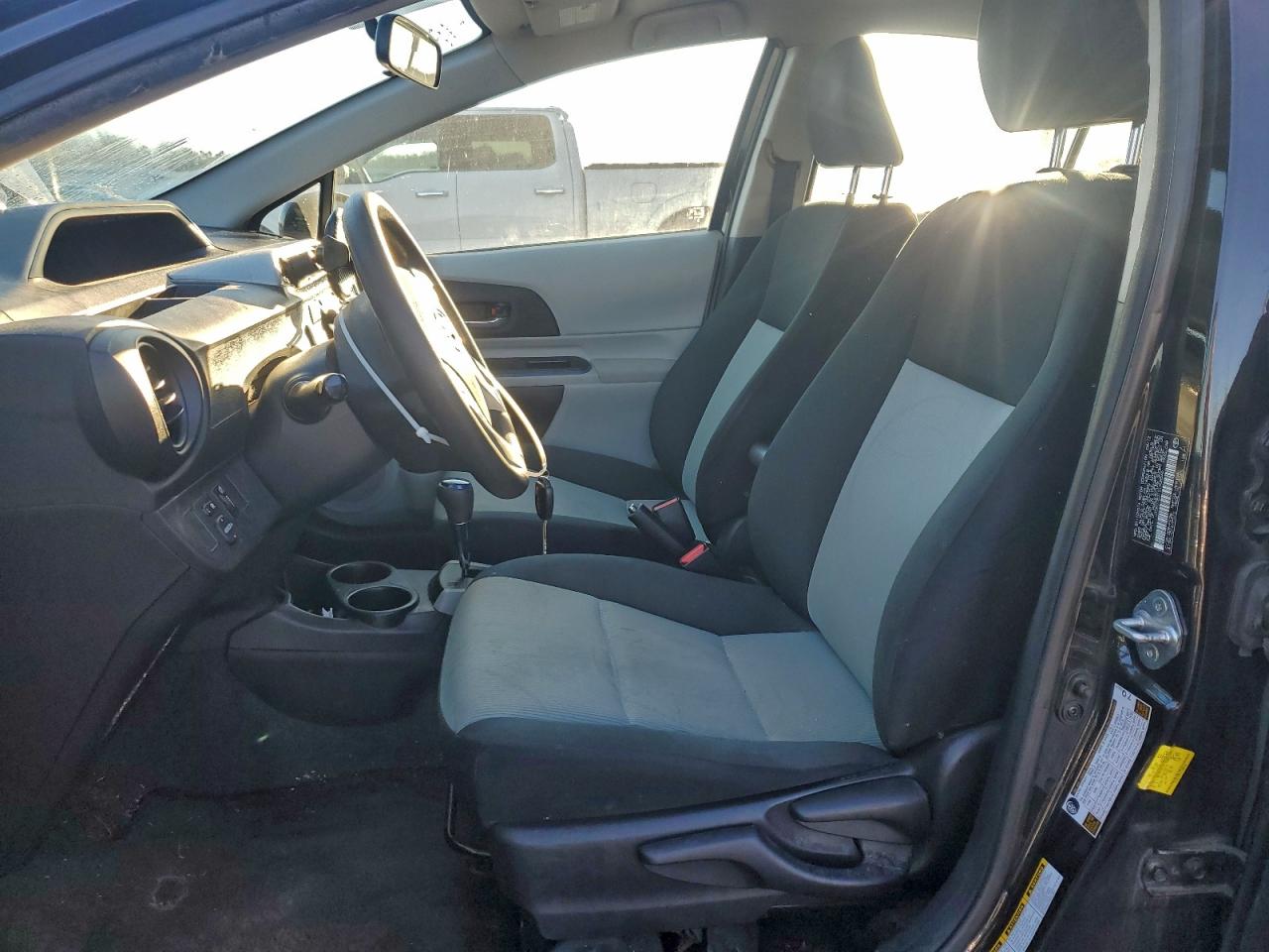 2012 Toyota Prius C VIN: JTDKDTB31C1508546 Lot: 93698055