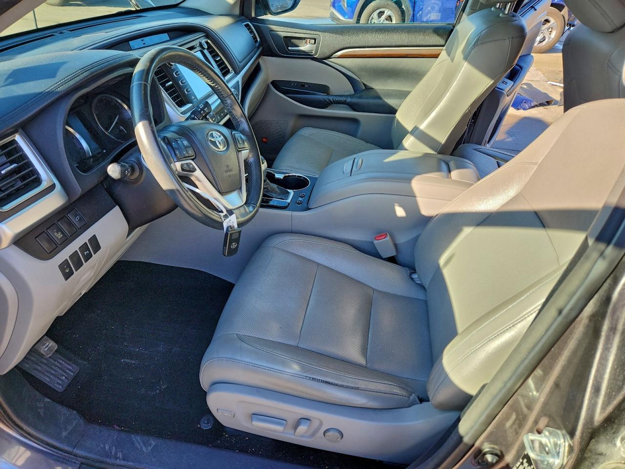 2014 Toyota Highlander Limited VIN: 5TDYKRFHXES021151 Lot: 93049915