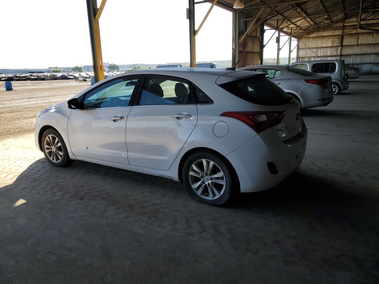 2014 Hyundai Elantra Gt white hatchback gas KMHD35LH3EU185597 photo #3