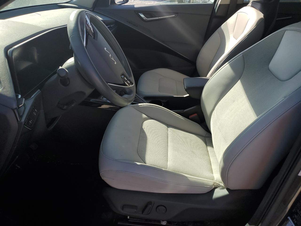 2023 Kia Niro Ex VIN: KNDCR3LE9P5099717 Lot: 92429105
