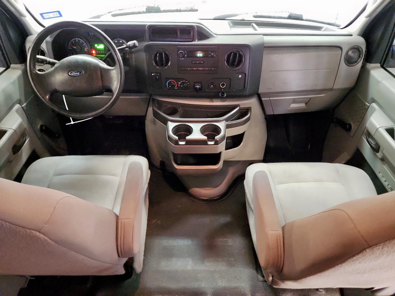 2013 Ford Econoline E350 Super Duty Wagon VIN: 1FBNE3BL7DDB05427 Lot: 92705745