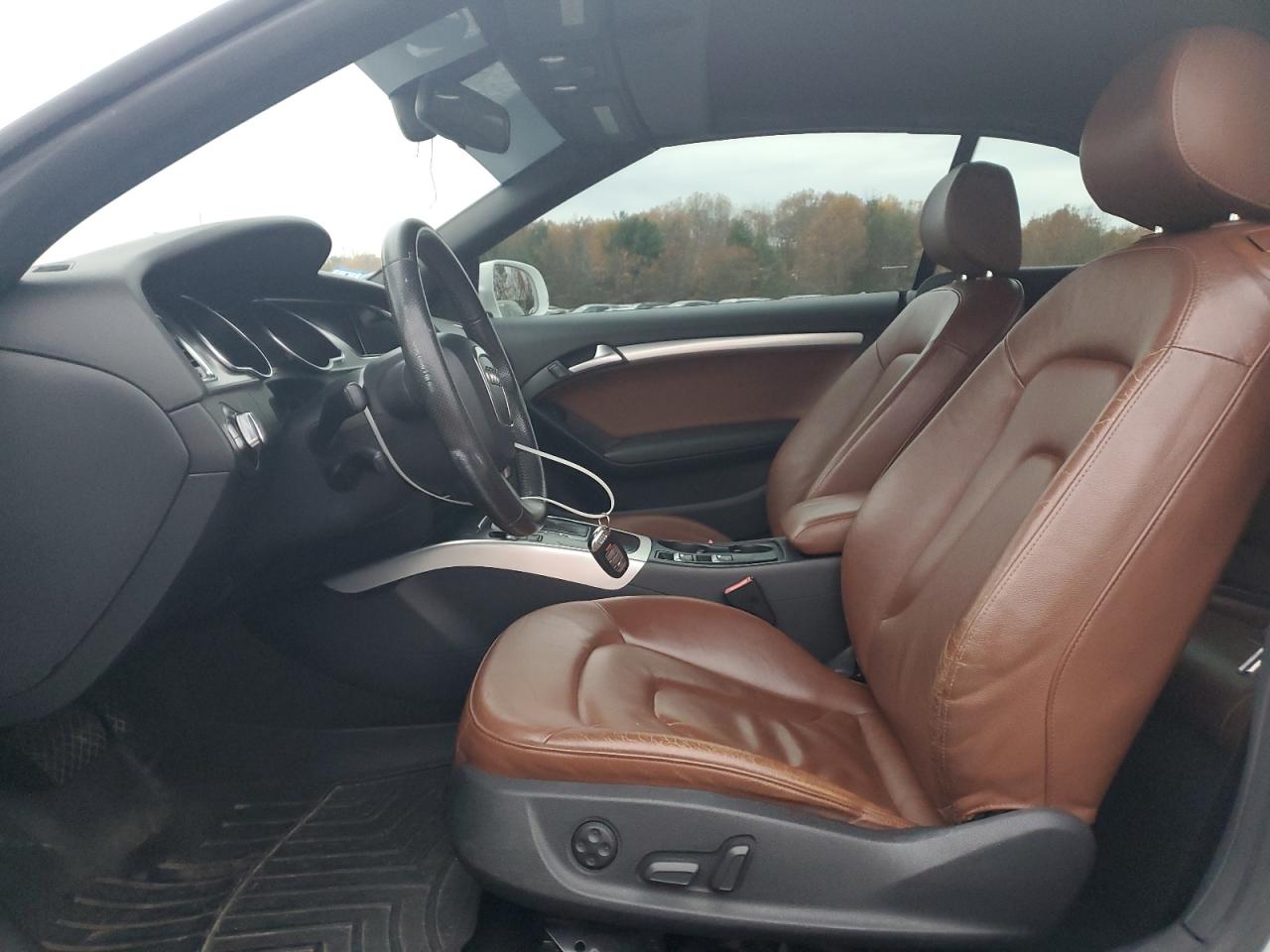 2010 Audi A5 Premium Plus VIN: WAULFAFH8AN010744 Lot: 91279425