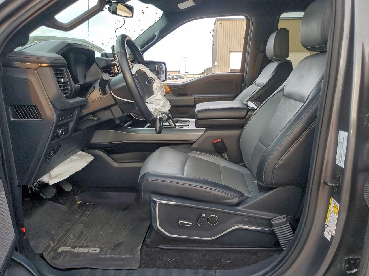 2022 Ford F150 Lightning Pro VIN: 1FTVW1ELXNWG16659 Lot: 93405825