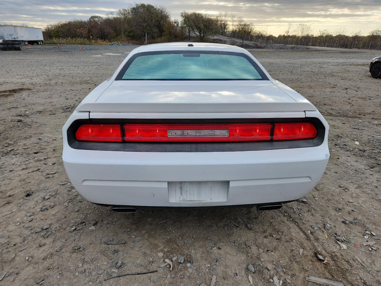 2011 Dodge Challenger VIN: 2B3CJ4DG4BH535177 Lot: 92261475