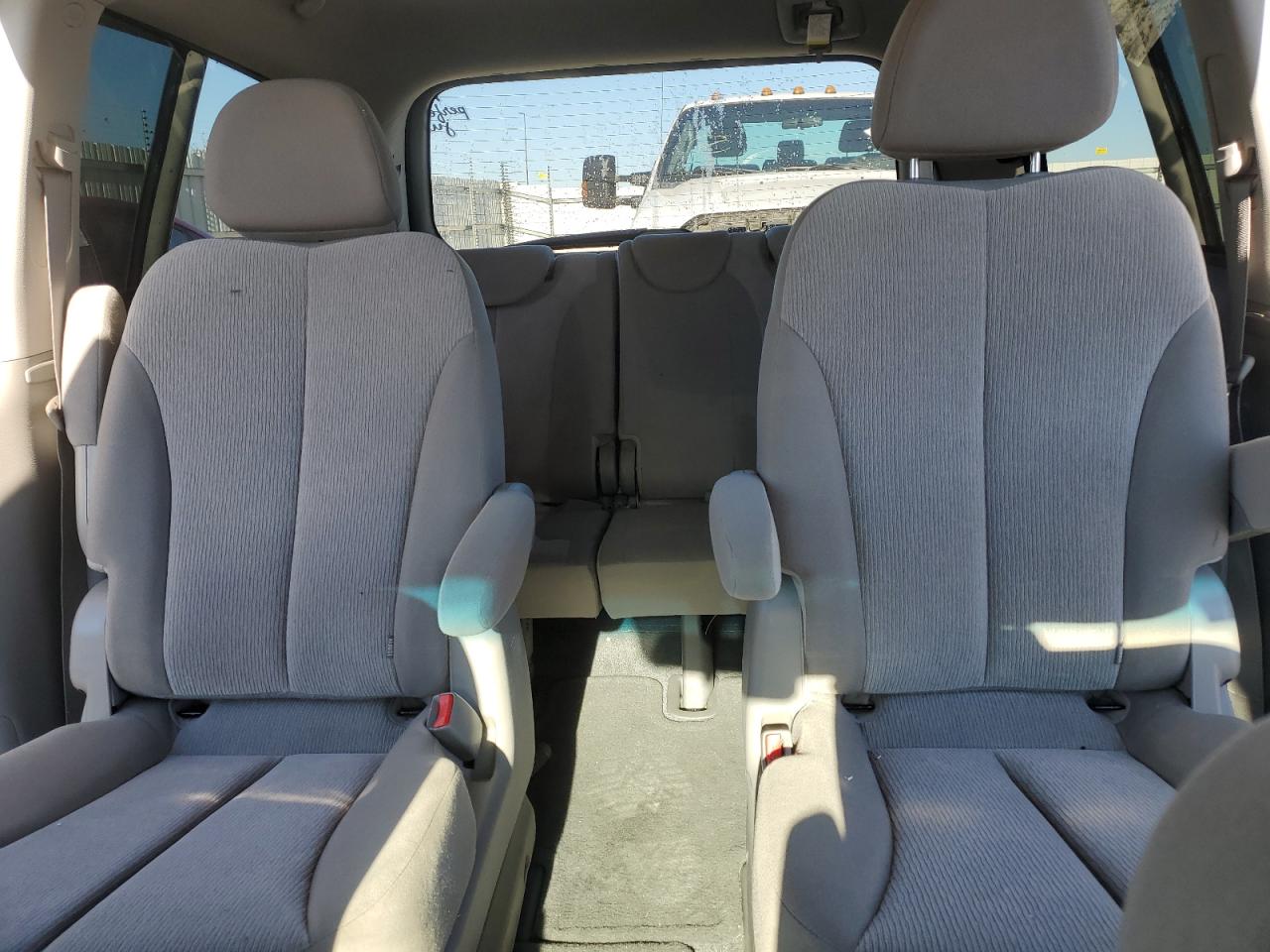 2012 Kia Sedona Lx VIN: KNDMG4C75C6459104 Lot: 90752935