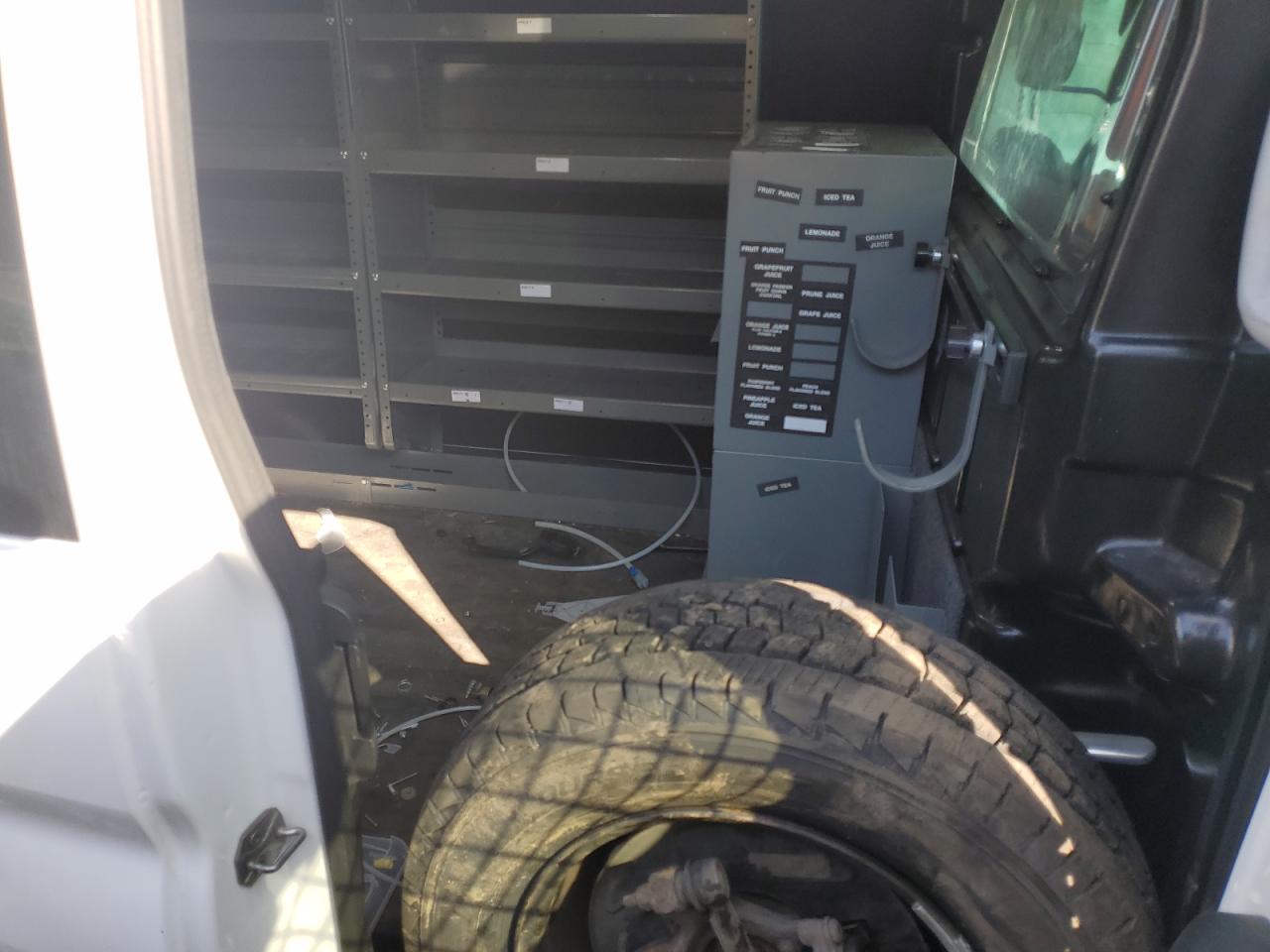 2019 Ford Transit 250 Utility / Service Van VIN: 1FTYR1ZM0KKB40044 Lot: 92862685