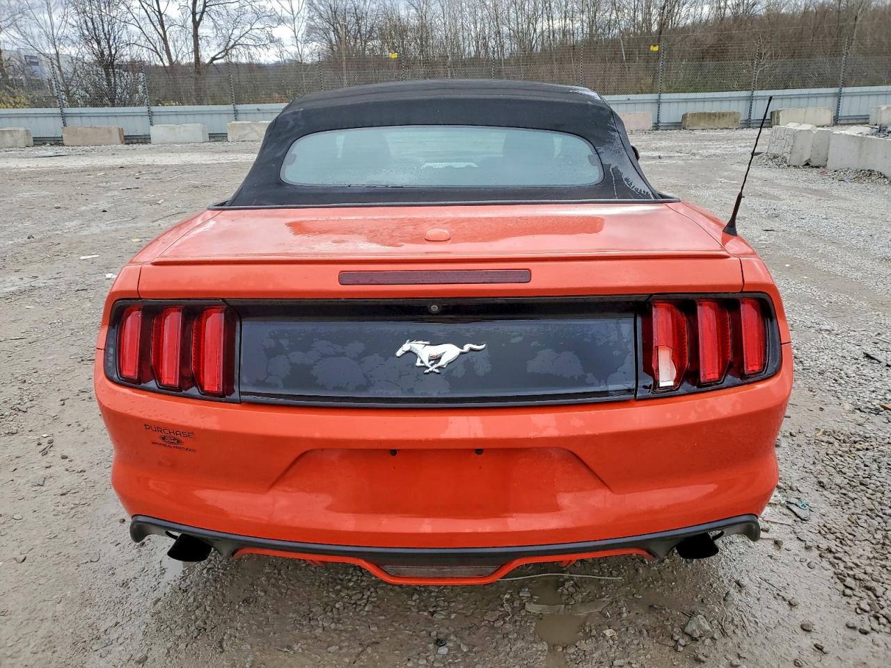 2015 Ford Mustang VIN: 1FATP8UHXF5409583 Lot: 93615695