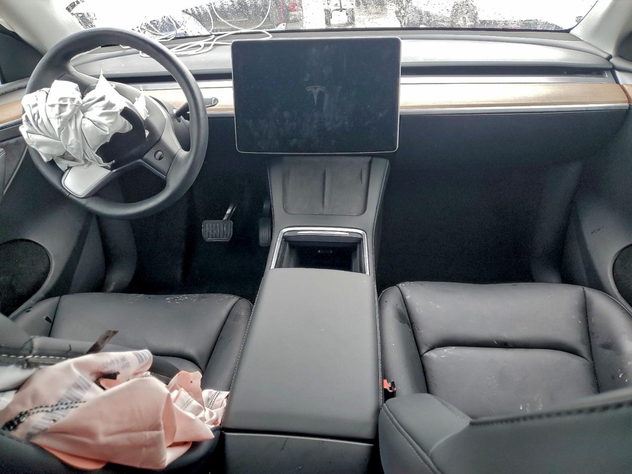 2024 Tesla Model Y VIN: 7SAYGDED2RF047209 Lot: 94340135