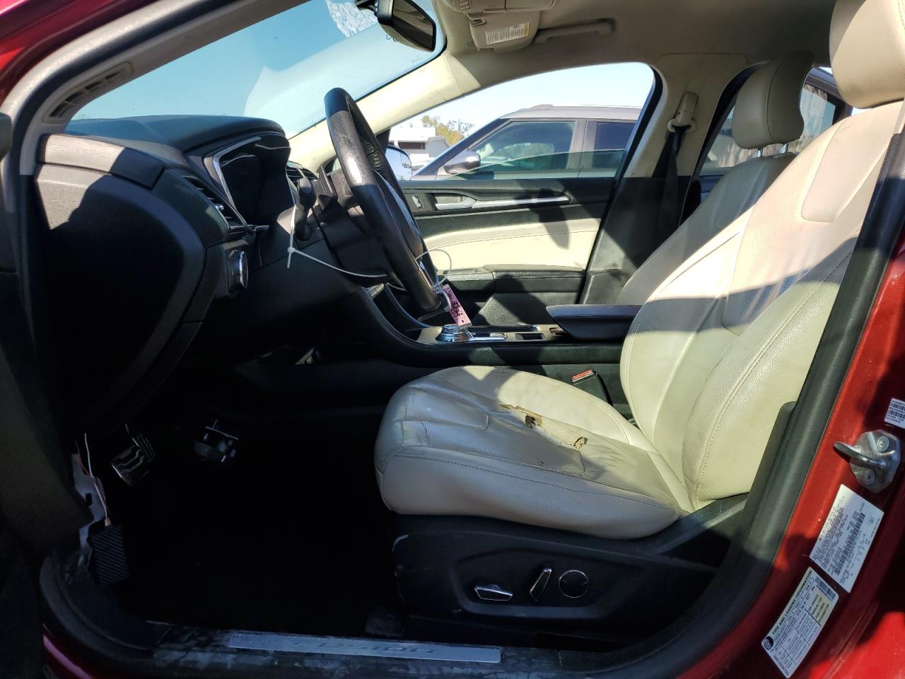 2017 Ford Fusion Titanium VIN: 3FA6P0K92HR151571 Lot: 92980685