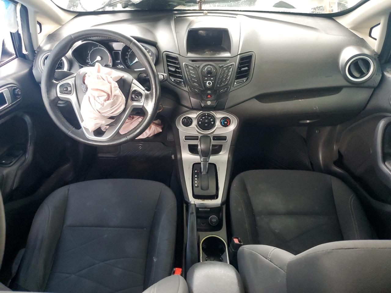 2015 Ford Fiesta Se VIN: 3FADP4EJ9FM171833 Lot: 92535825