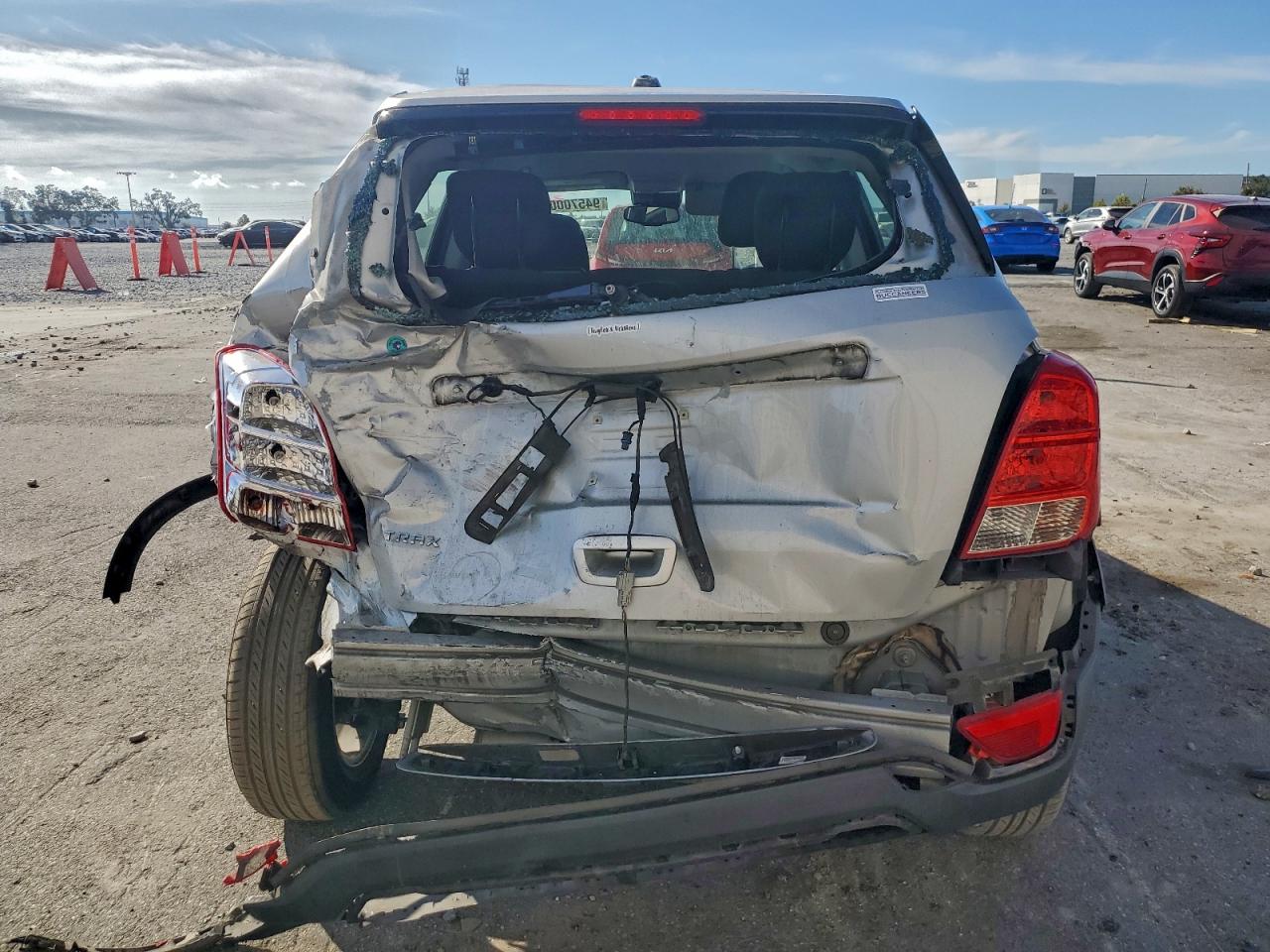 2020 Chevrolet Trax Ls VIN: 3GNCJKSB4LL199394 Lot: 94570005