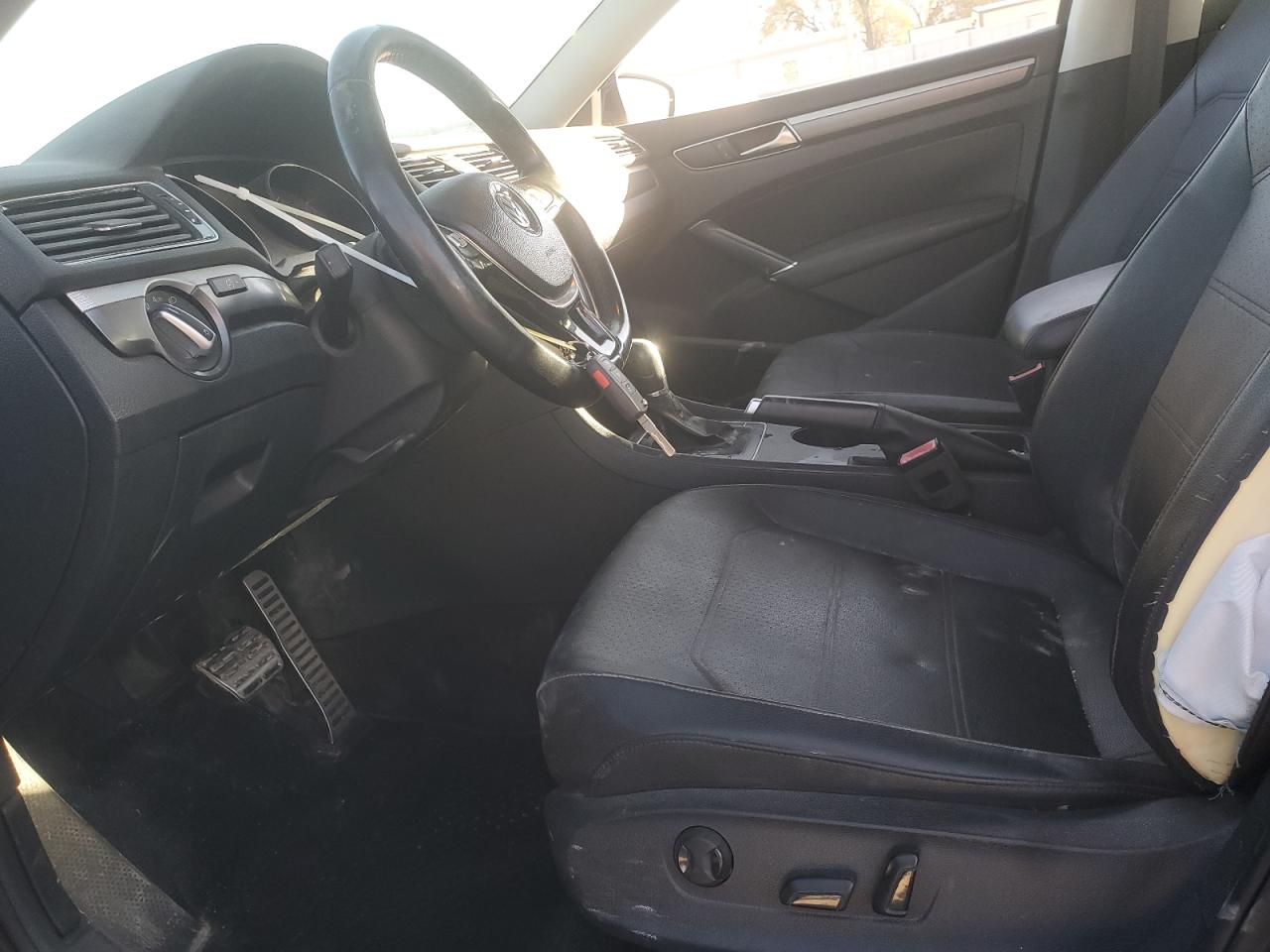 2017 Volkswagen Passat R-Line VIN: 1VWDT7A34HC083482 Lot: 92677555