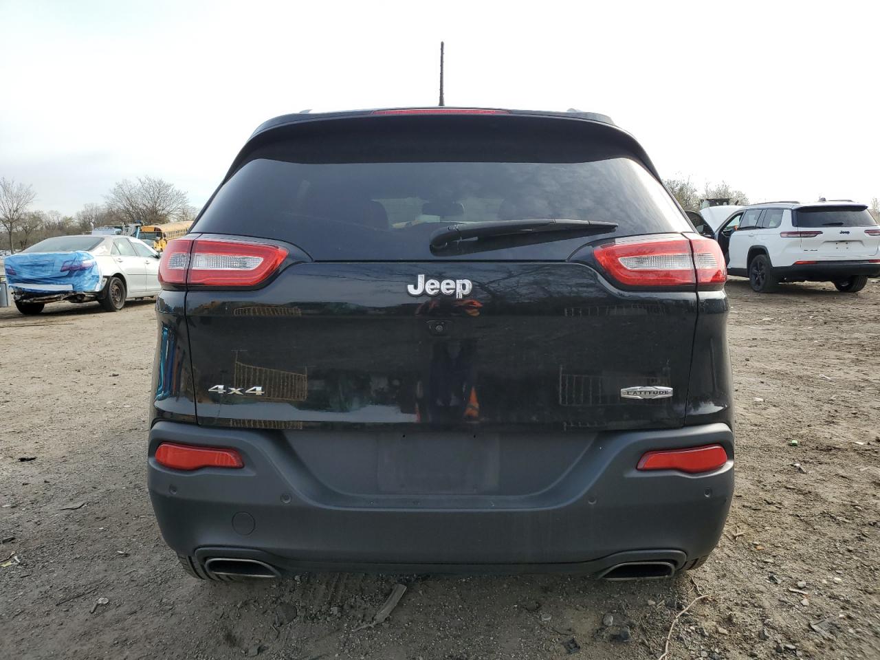 2017 Jeep Cherokee Latitude VIN: 1C4PJMCS4HW639264 Lot: 93012465