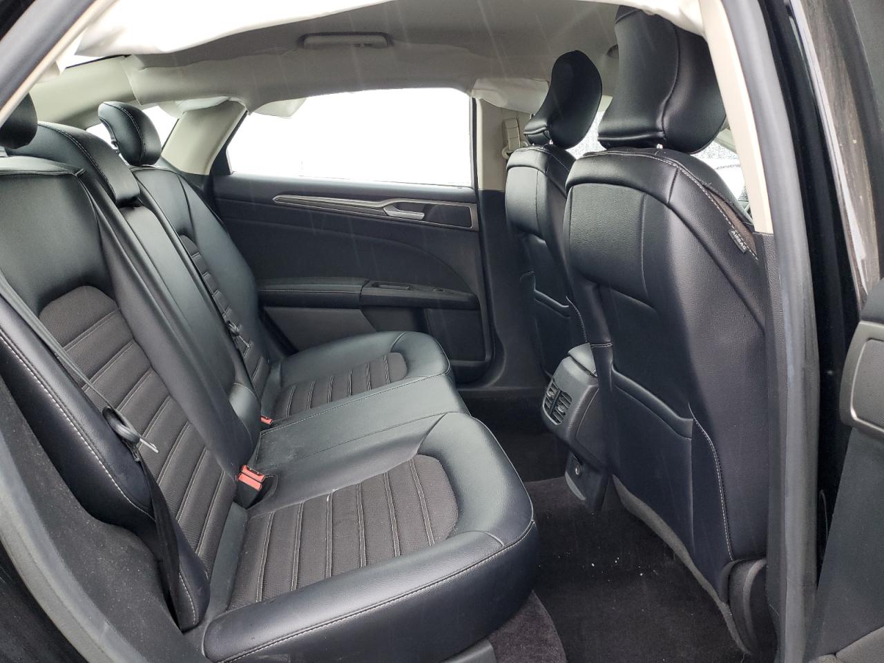 2017 Ford Fusion Se VIN: 3FA6P0HD6HR343796 Lot: 92839105