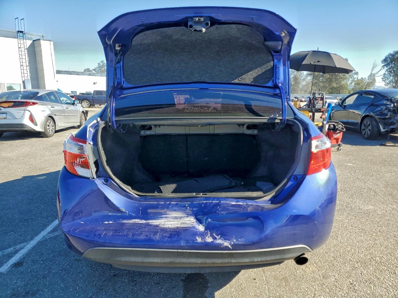 2016 Toyota Corolla L VIN: 5YFBURHE6GP555892 Lot: 93989595