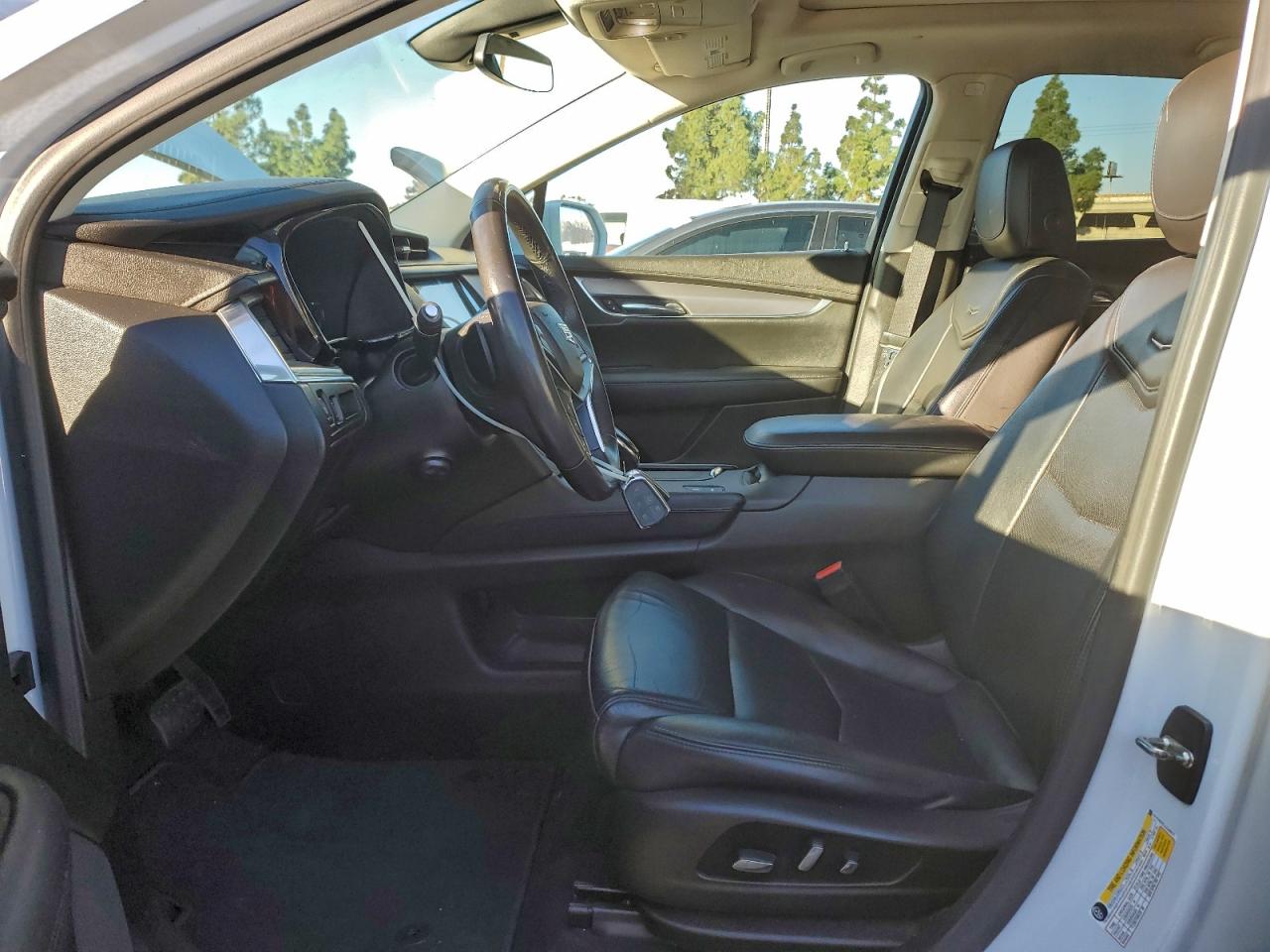 2018 Cadillac Xt5 Premium Luxury VIN: 1GYKNERS1JZ165977 Lot: 94517235