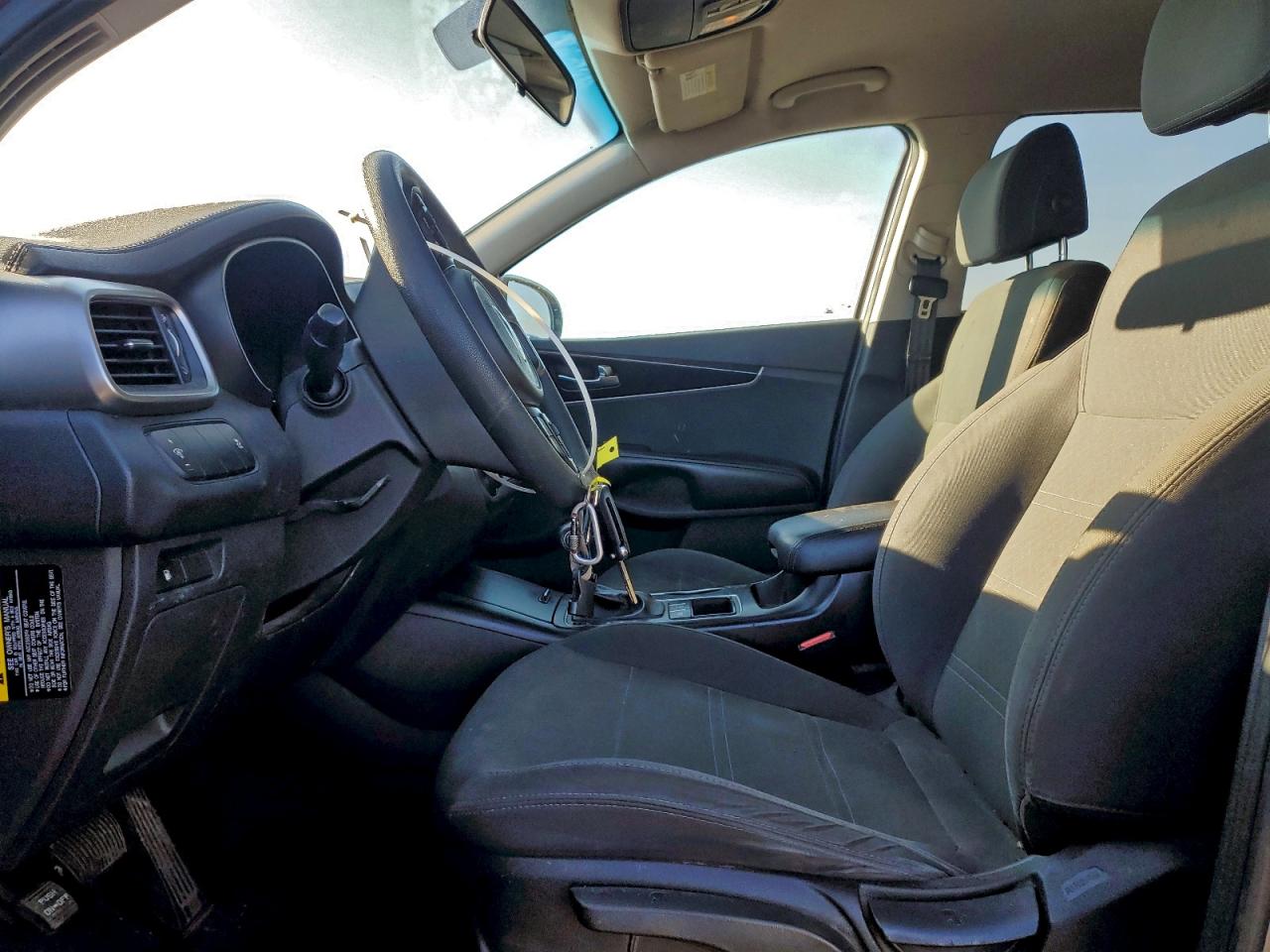 2018 Kia Sorento Lx VIN: 5XYPGDA5XJG338593 Lot: 94665865