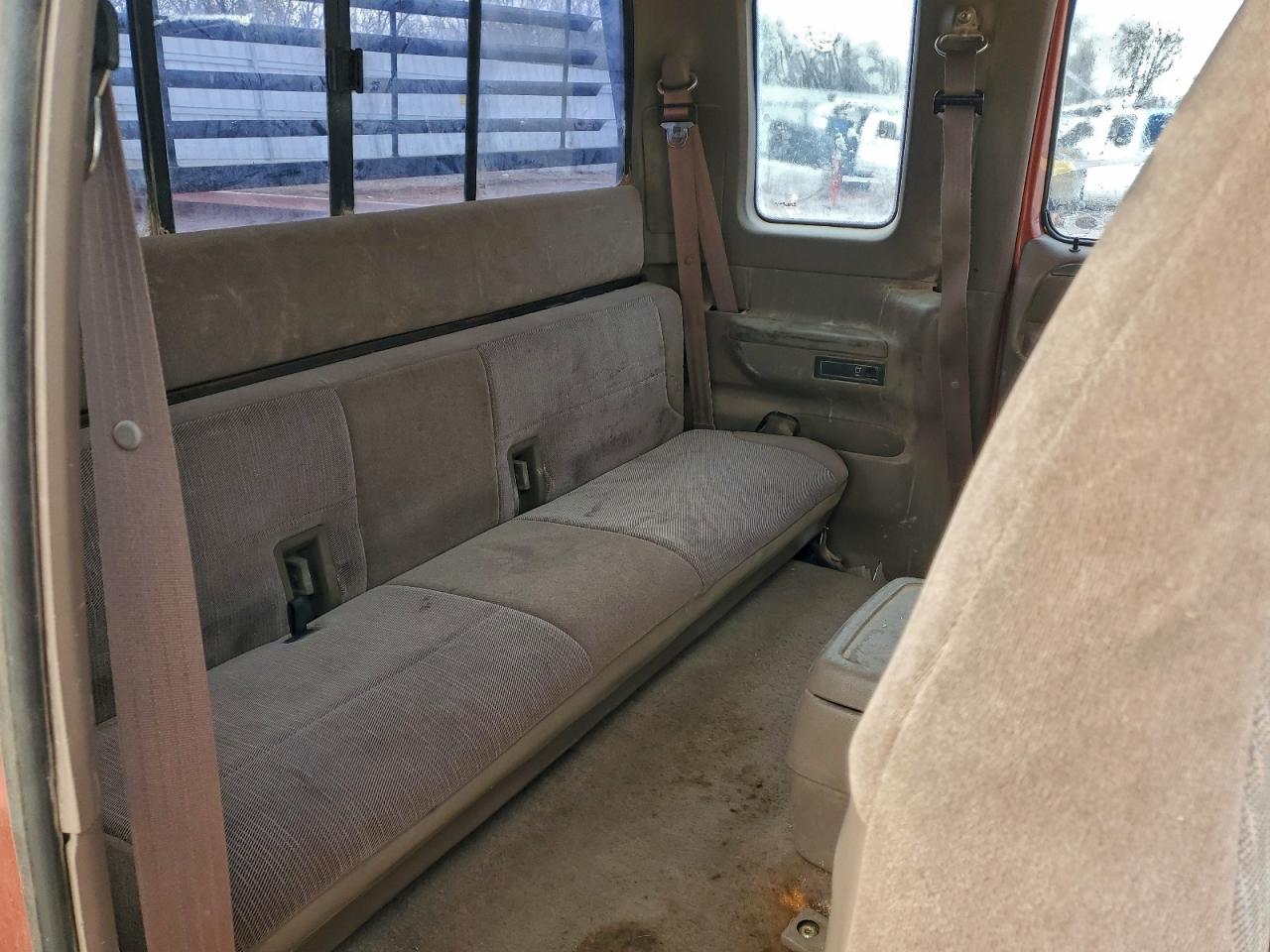 1994 Ford F250 VIN: 1FTHX25K3RKA15517 Lot: 94736605