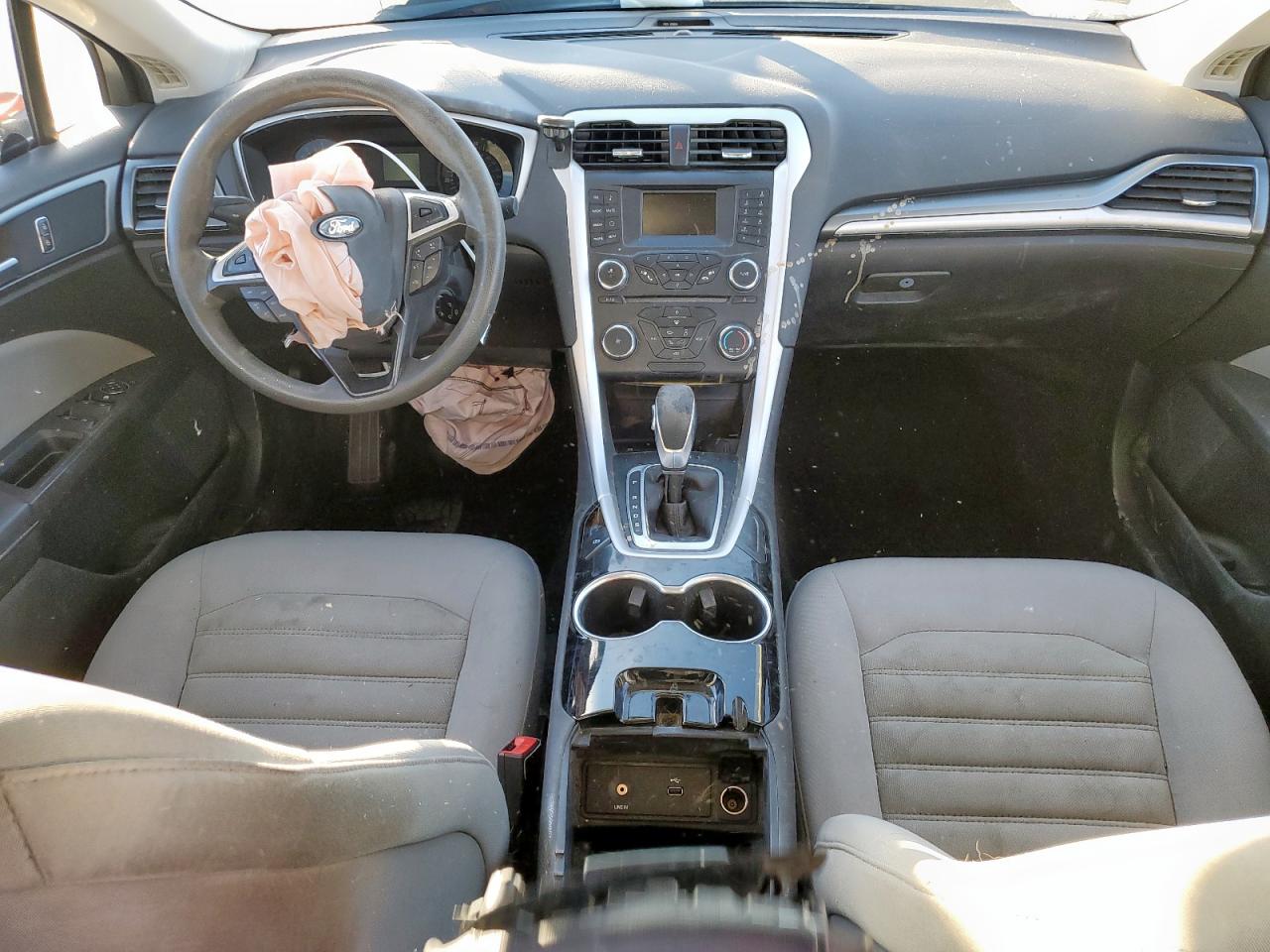 2015 Ford Fusion S VIN: 3FA6P0G78FR177550 Lot: 92605125