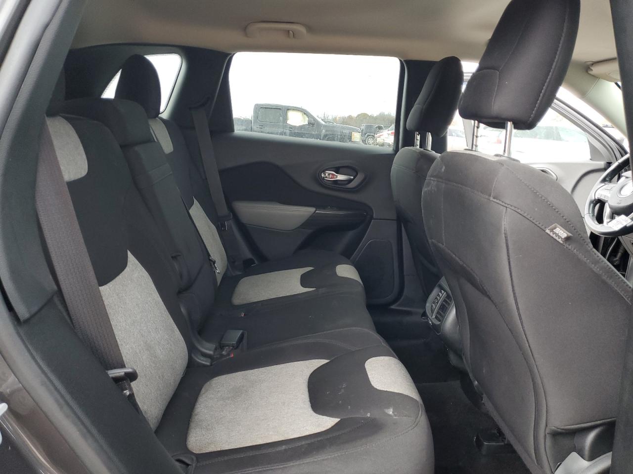 2014 Jeep Cherokee Latitude VIN: 1C4PJLCS9EW320819 Lot: 91863605