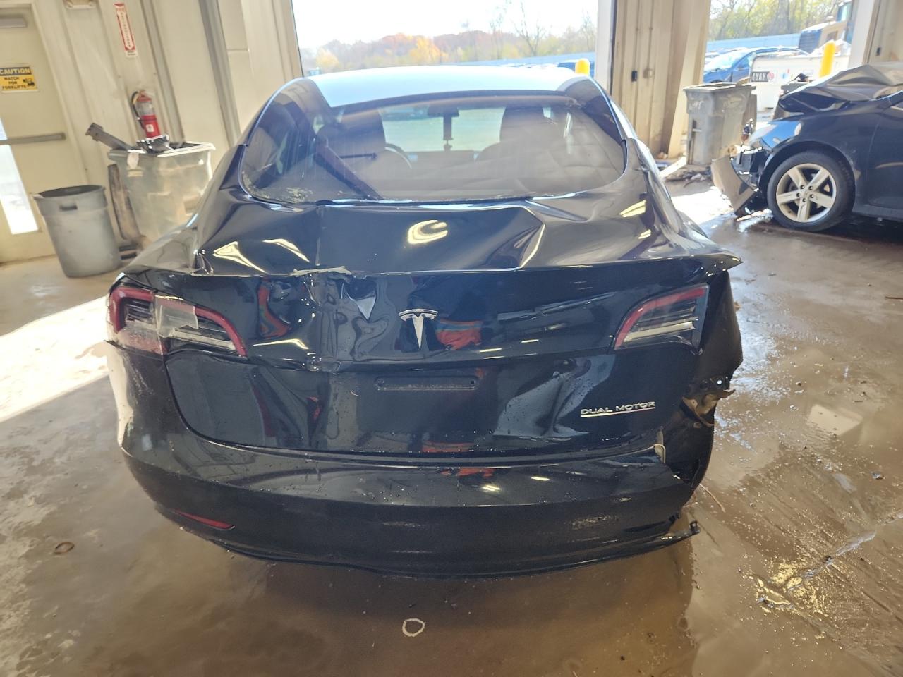 2019 Tesla Model 3 VIN: 5YJ3E1EB8KF432208 Lot: 91081055