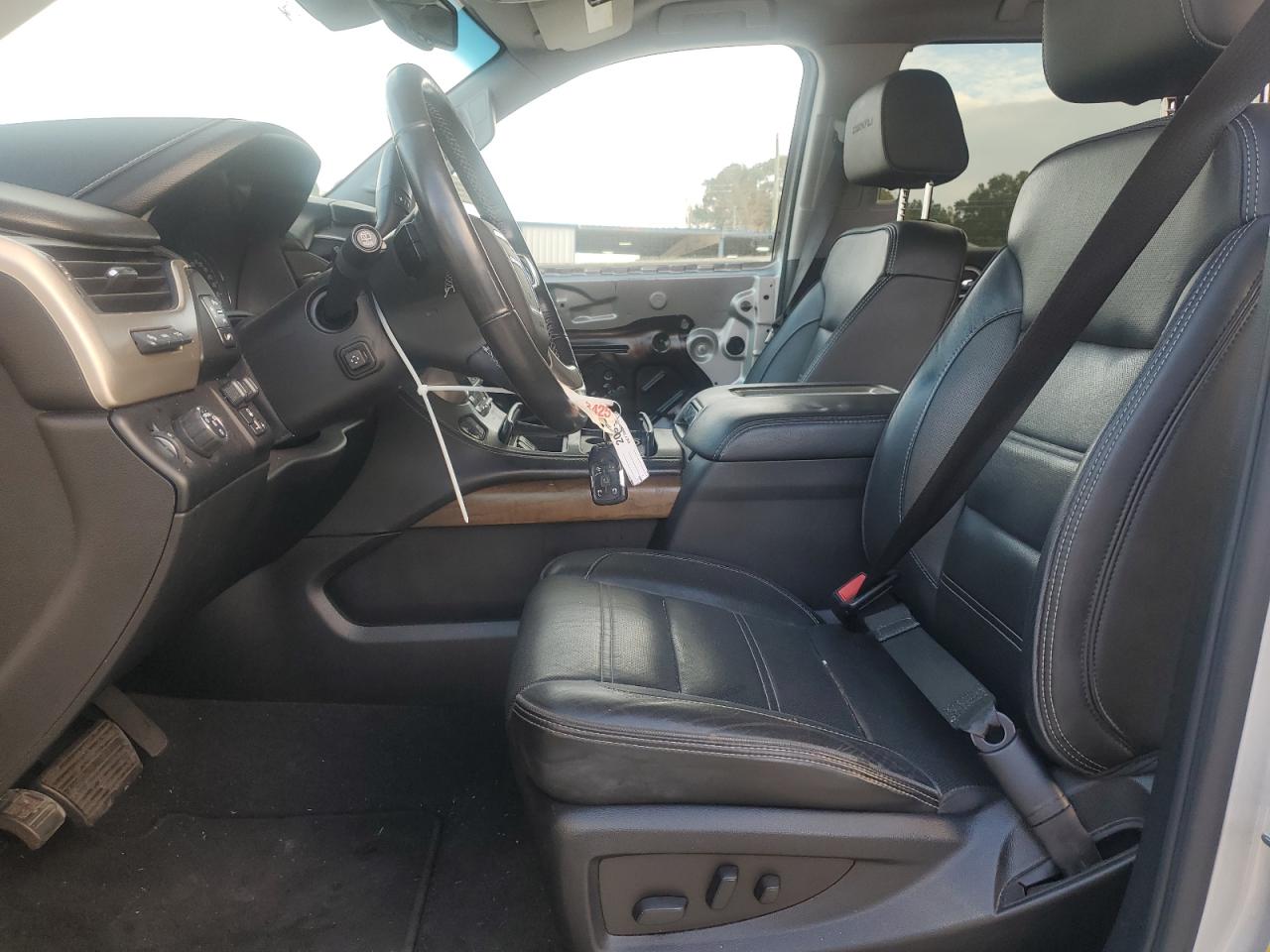 2020 GMC Yukon Xl Denali VIN: 1GKS1HKJ4LR185586 Lot: 82598775