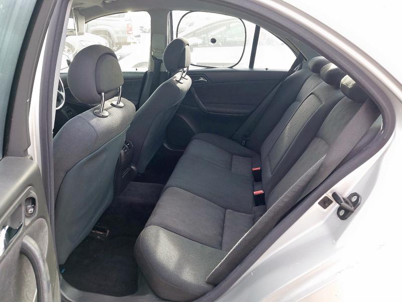 2004 MERCEDES-BENZ C CLASS C180K CLASSIC SE 4DR AUTO