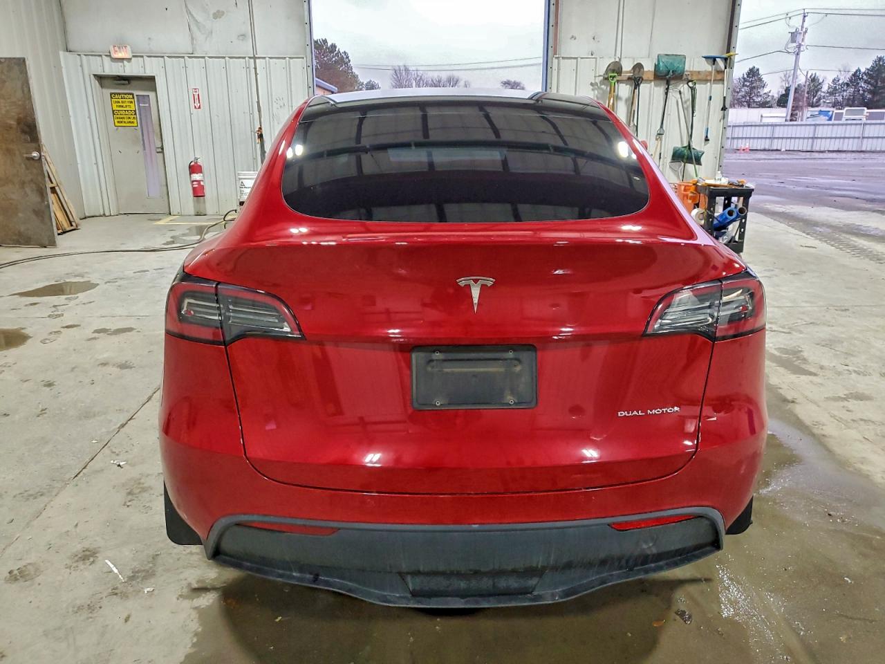 2023 Tesla Model Y VIN: 7SAYGDEE7PA113174 Lot: 94640295
