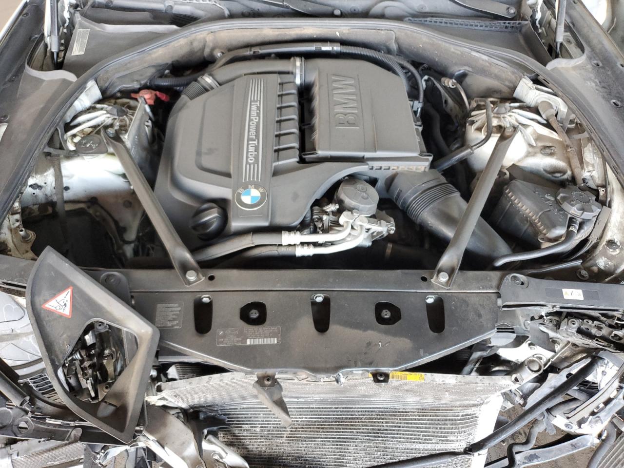 Фото: WBAFR7C57DC824966