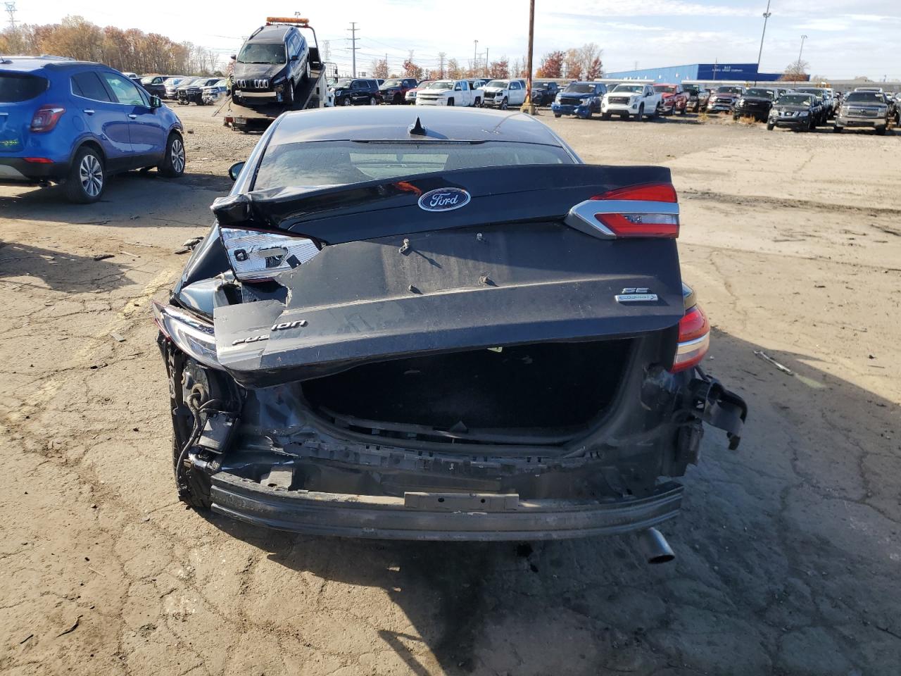 2020 Ford Fusion Se VIN: 3FA6P0HDXLR180062 Lot: 90670555