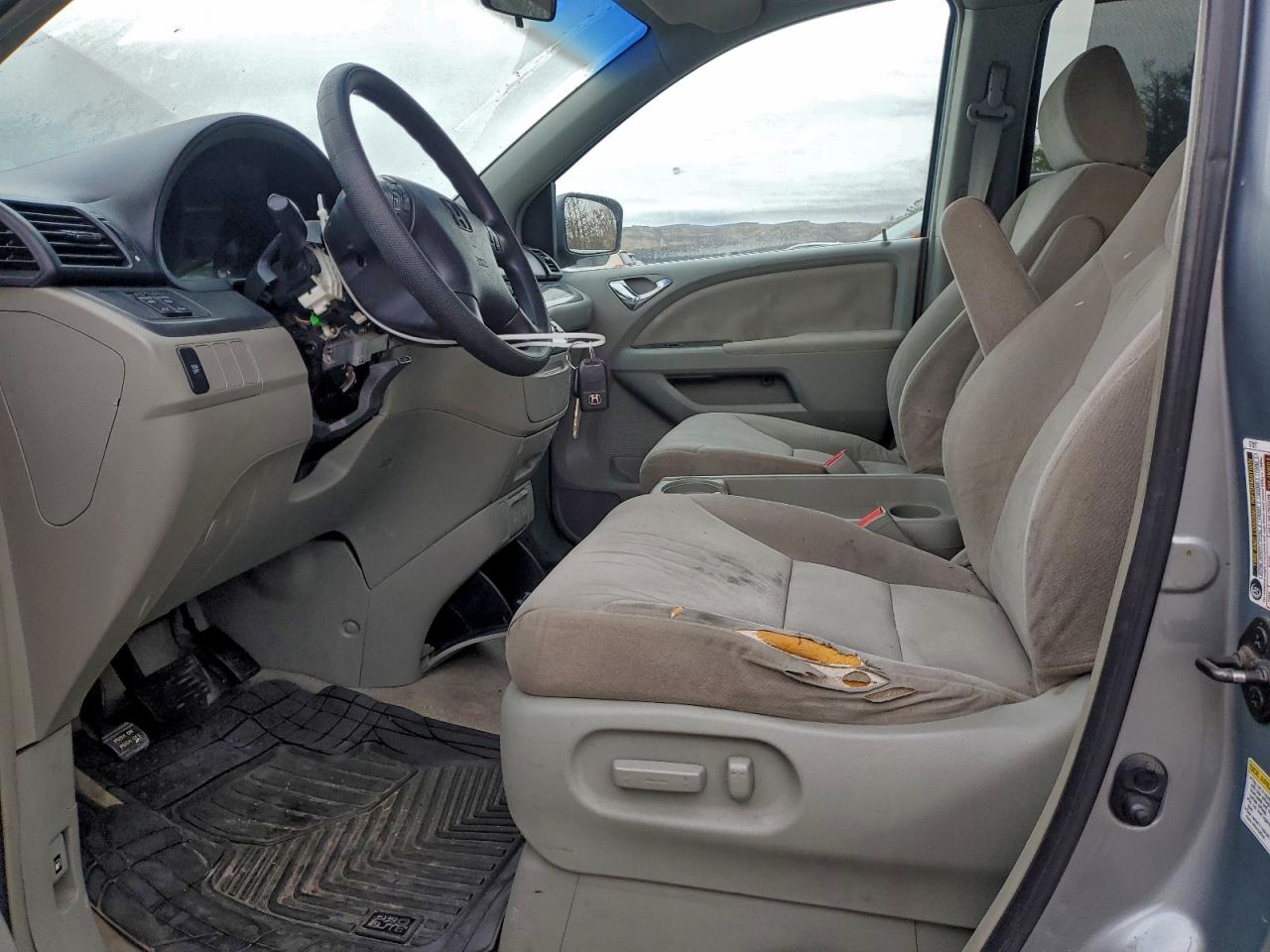 2006 Honda Odyssey Ex VIN: 5FNRL38466B005852 Lot: 92973685