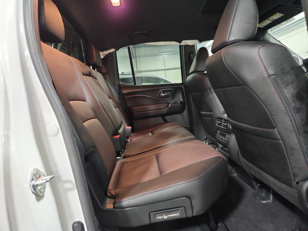 2025 Honda Ridgeline Black Edition VIN: 5FPYK3F82SB023187 Lot: 92700335