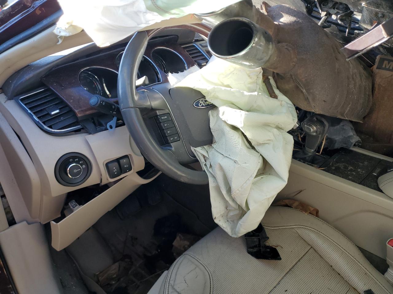 2010 Ford Taurus Limited VIN: 1FAHP2JW6AG104696 Lot: 92006465