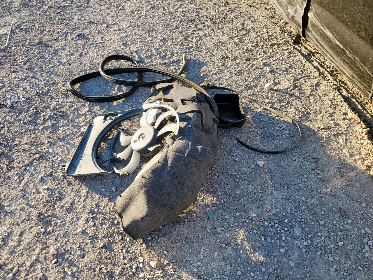 2022 Ford F150 Supercrew VIN: 1FTFW1C85NFB41635 Lot: 90860005