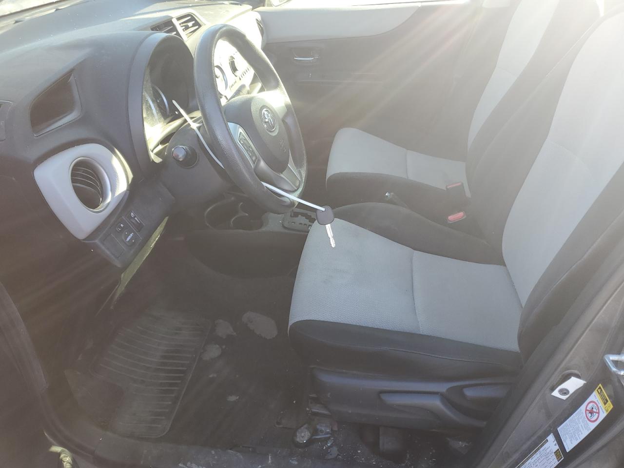 2014 Toyota Yaris VIN: JTDKTUD36ED575909 Lot: 92836355