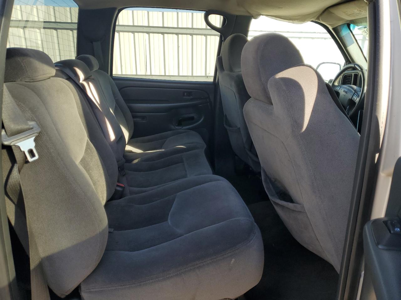 2004 GMC Sierra K2500 Heavy Duty VIN: 1GTHK232X4F246546 Lot: 92457345