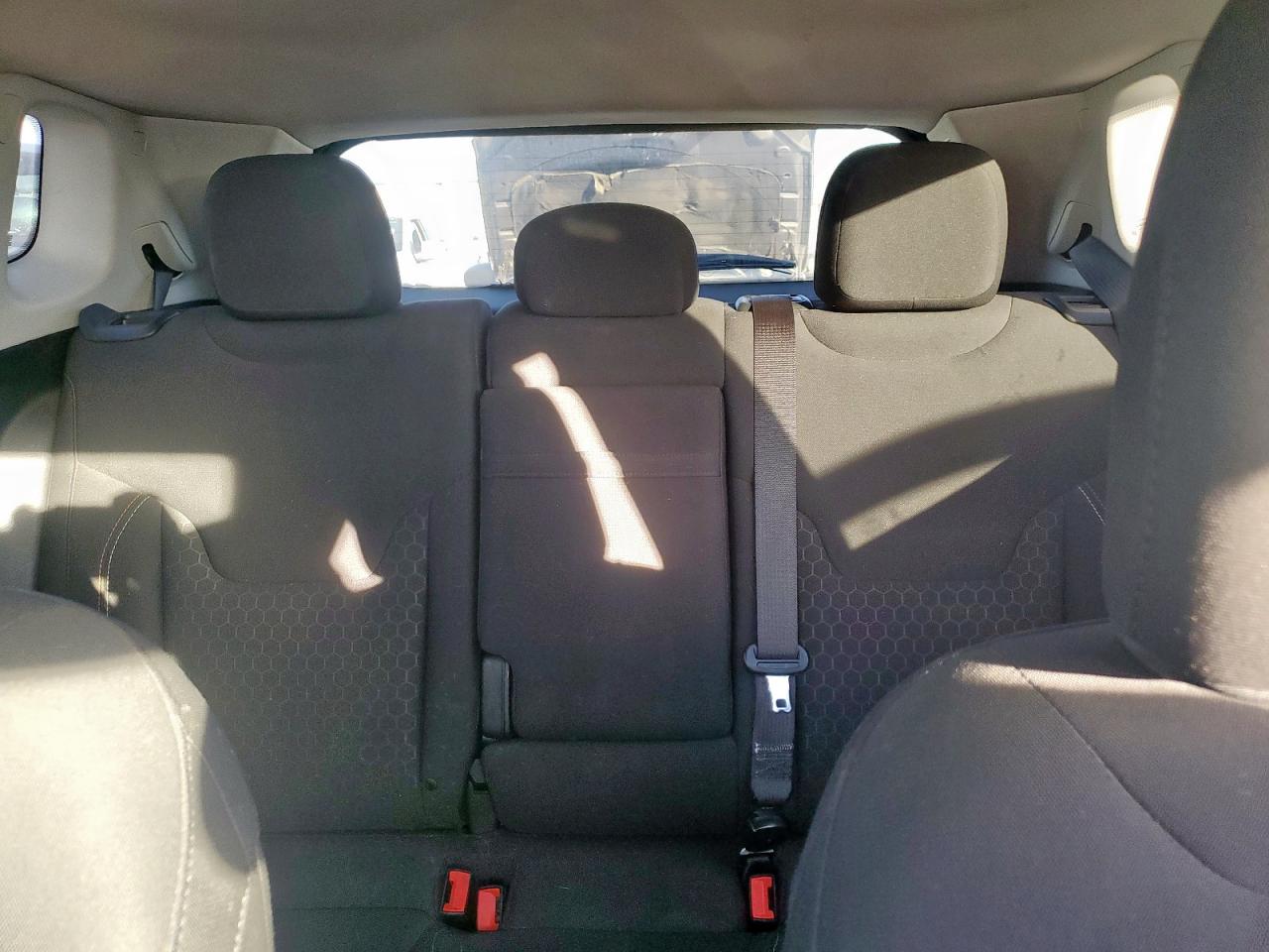 2018 Jeep Compass Sport VIN: 3C4NJCAB4JT462103 Lot: 92811045