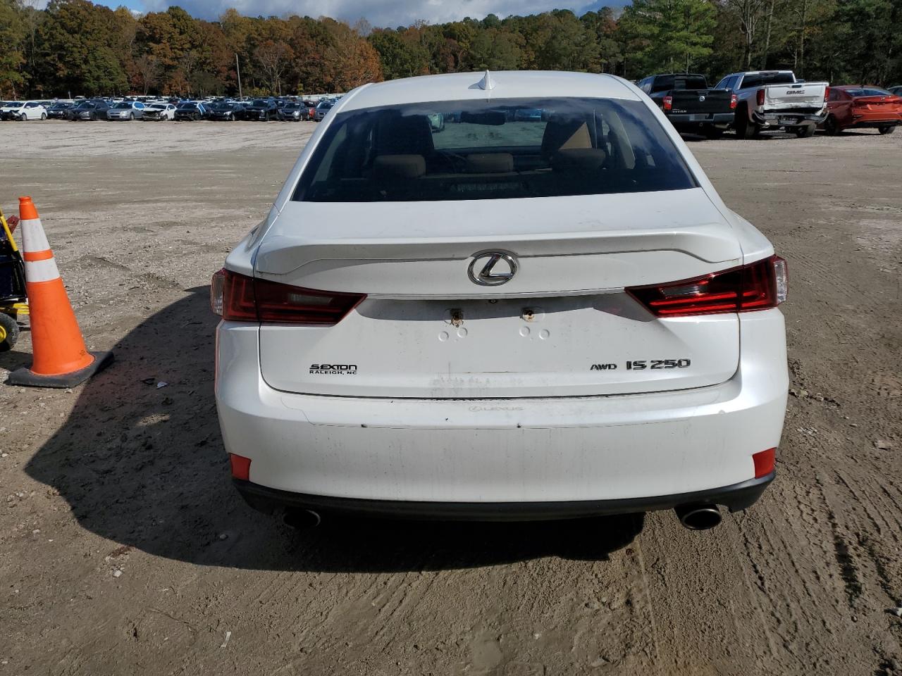 2015 Lexus Is 250 VIN: JTHCF1D29F5016723 Lot: 90999325