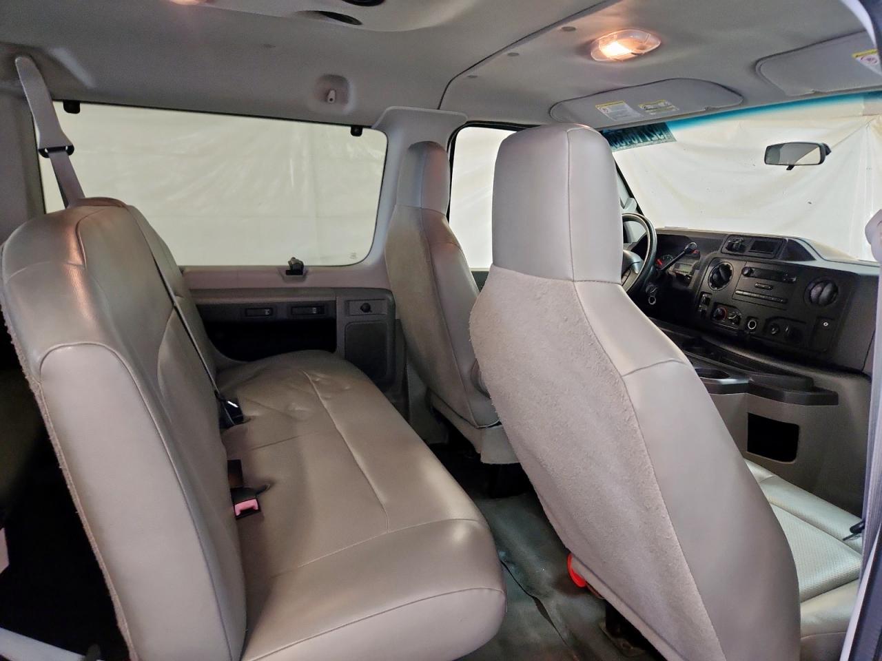 2013 Ford Econoline E350 Super Duty Wagon VIN: 1FBNE3BL7DDA83073 Lot: 92716435