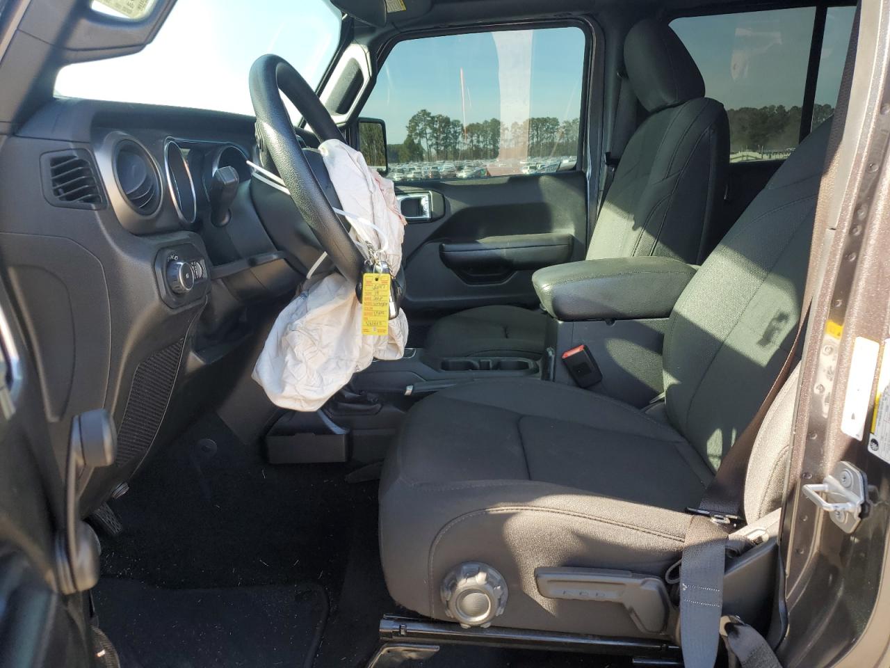 2019 Jeep Wrangler Unlimited Sport VIN: 1C4HJXDG3KW684266 Lot: 92373295