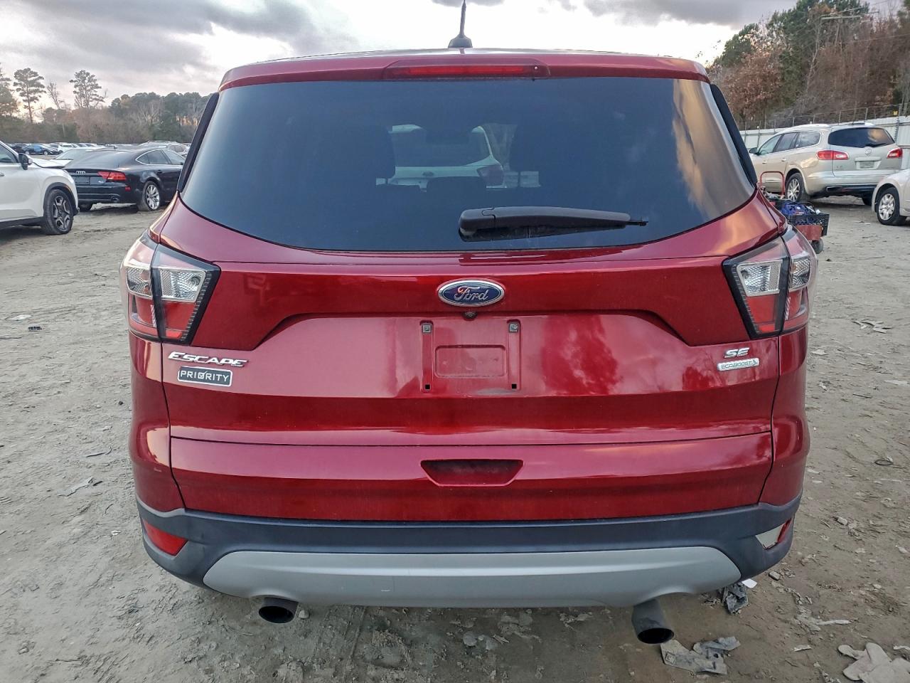 2017 Ford Escape Se VIN: 1FMCU0G97HUB74623 Lot: 94668395