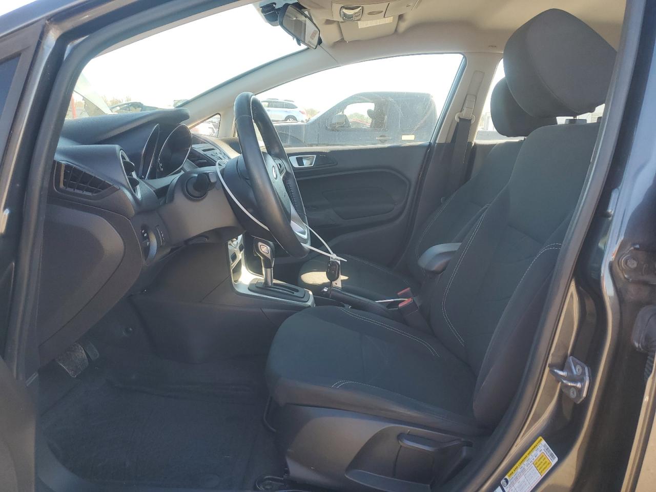 2015 Ford Fiesta Se VIN: 3FADP4BJ2FM189918 Lot: 92988955